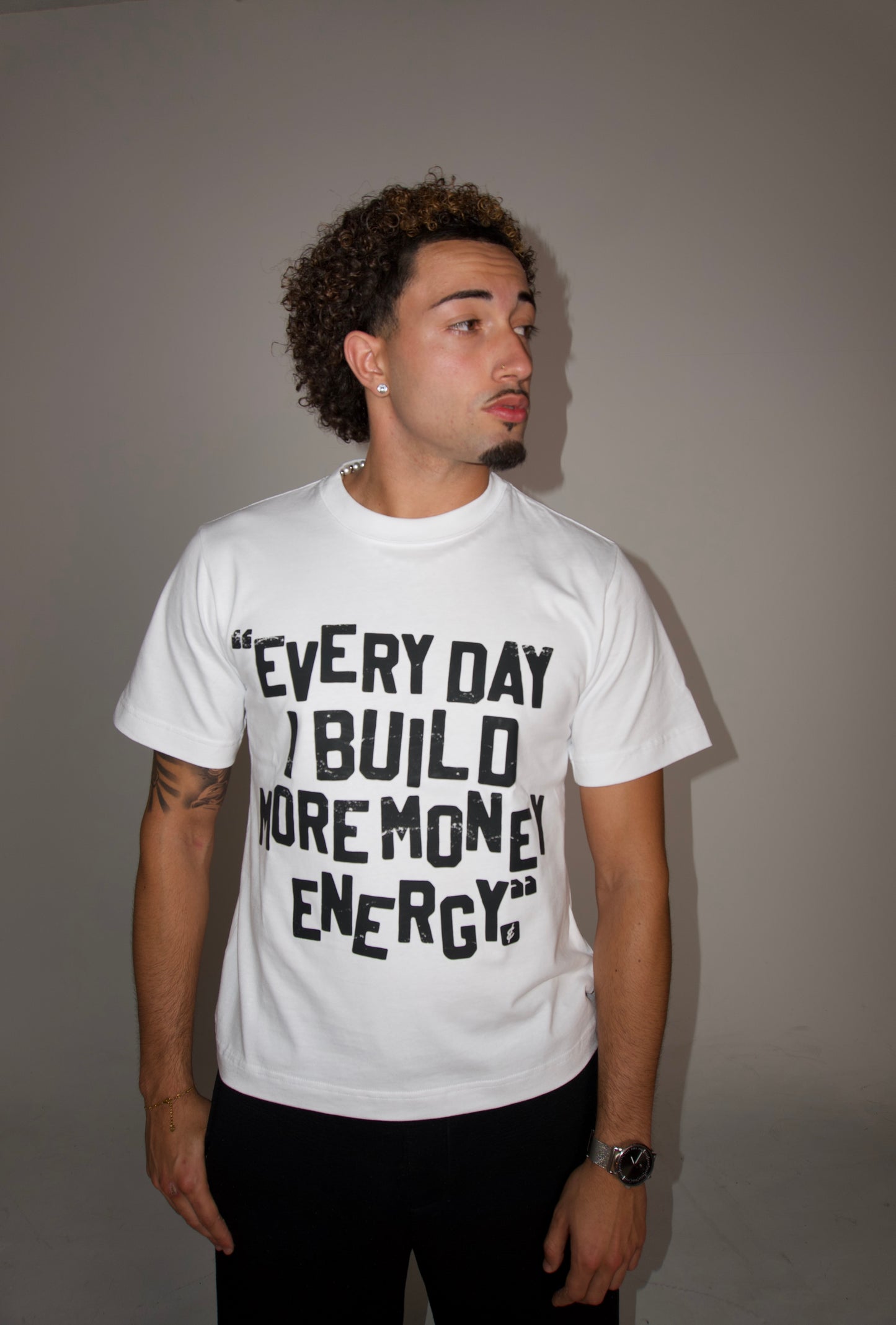 EVERYDAY WHITE TEE